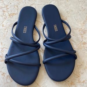 Never Worn TKEES Blue Sandals size 8